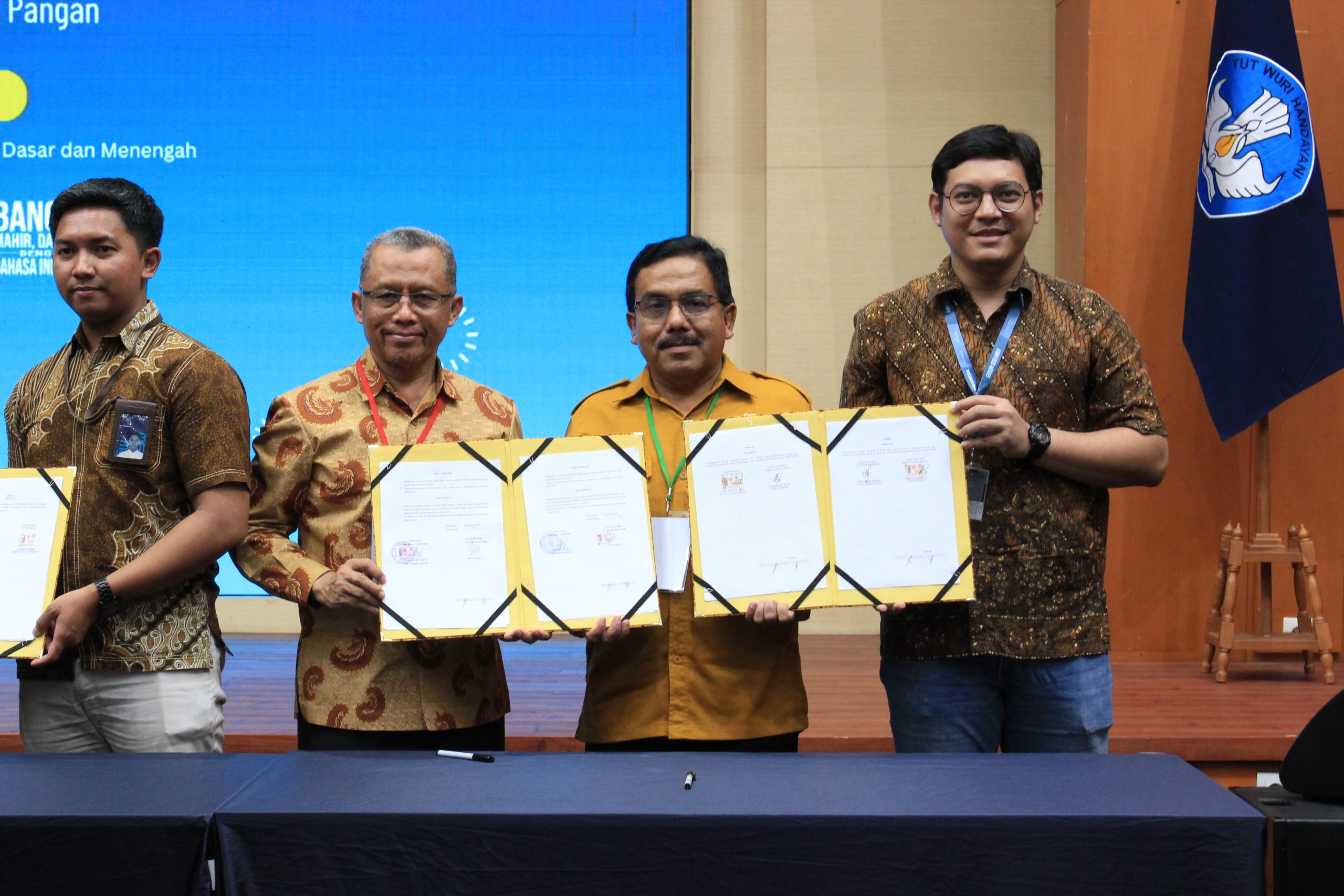 Chickin Dukung Vokasi, Tanda Tangani MoU dengan SMKN 1